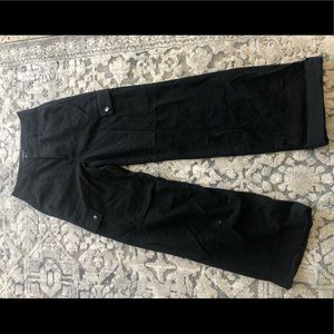 New Black wide leg cargo pants xs